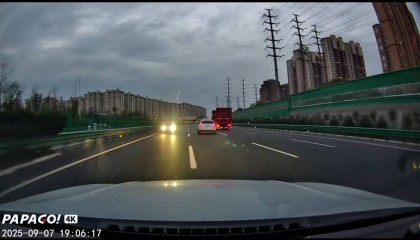 一男子在包茂高速驾车逆行，西安相关部门：其走错路逆行，返家途中遇车祸正在医治