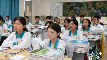 广东高院开展“法治进校园”主题活动