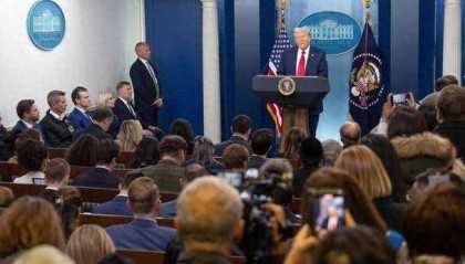 白宫禁令与新闻自由：特朗普遇袭事件背后的媒体挑战