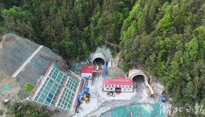 湖北在建最长公路隧道掘进突破4000米