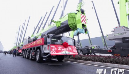 双语新闻 | 总金额57亿元！中联重科超万台设备奔赴全球