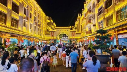 武冈开启“银票穿越夜”，西直街变身“湘版大唐不夜城”