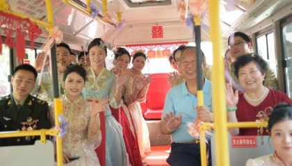 湖北十堰茅箭区：集体婚礼为爱“减负”