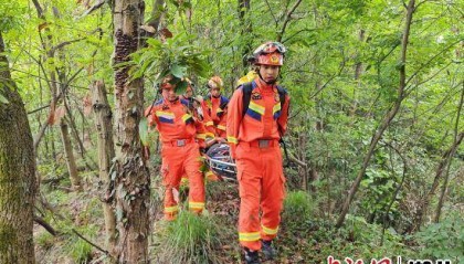 湖北五峰多方联动找回走失老人
