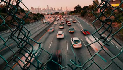 百果园2025年收入81.7亿元 亏损收窄17.8%