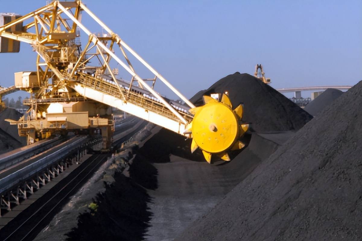 中美俄煤矿储备对比，中国煤炭在储量和产量上，占据了怎样的优势