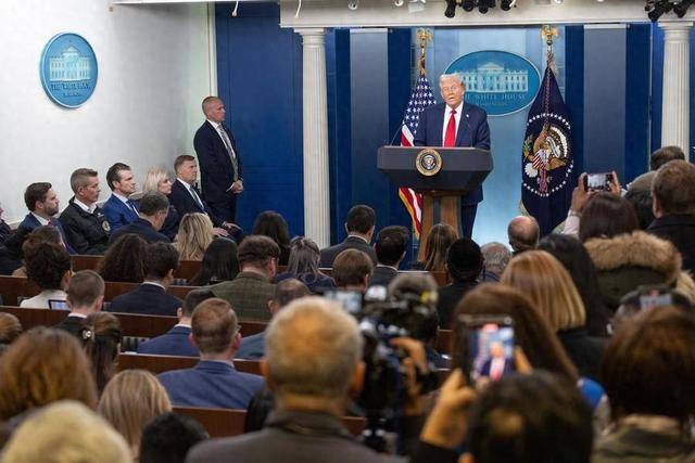 白宫，打压新闻自由！