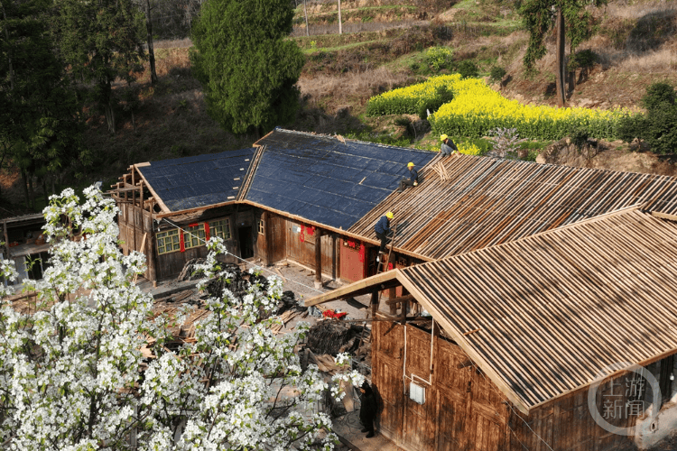 重庆黔江：传统村落“焕新颜”
