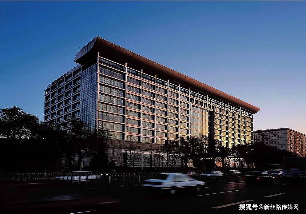 工行安康分行组织开展“森林安康 绿色工行”义务植树活动