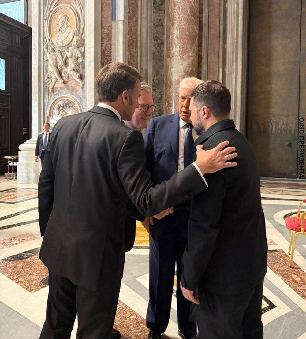 马克龙称泽连斯基重申乌克兰已准备好实现无条件停火