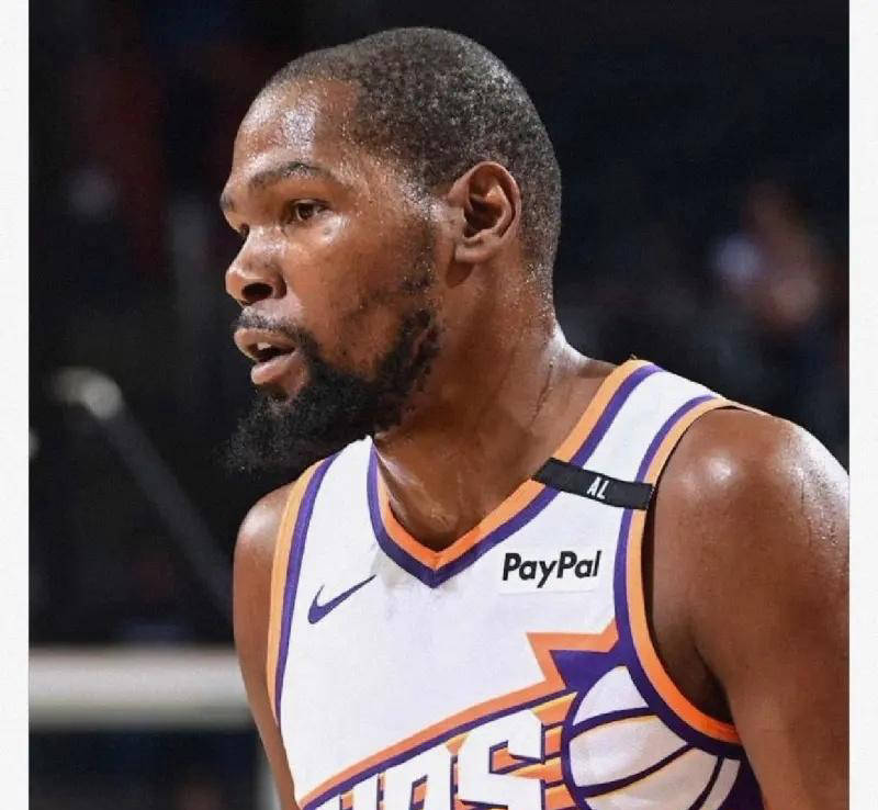 NBA热点新闻速览:詹姆斯对库里、莫兰特调查和火箭争取杜兰特