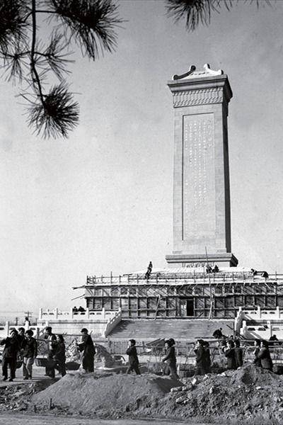 为什么毛主席不允许英雄纪念碑碑文中,提及“中国共产党”?