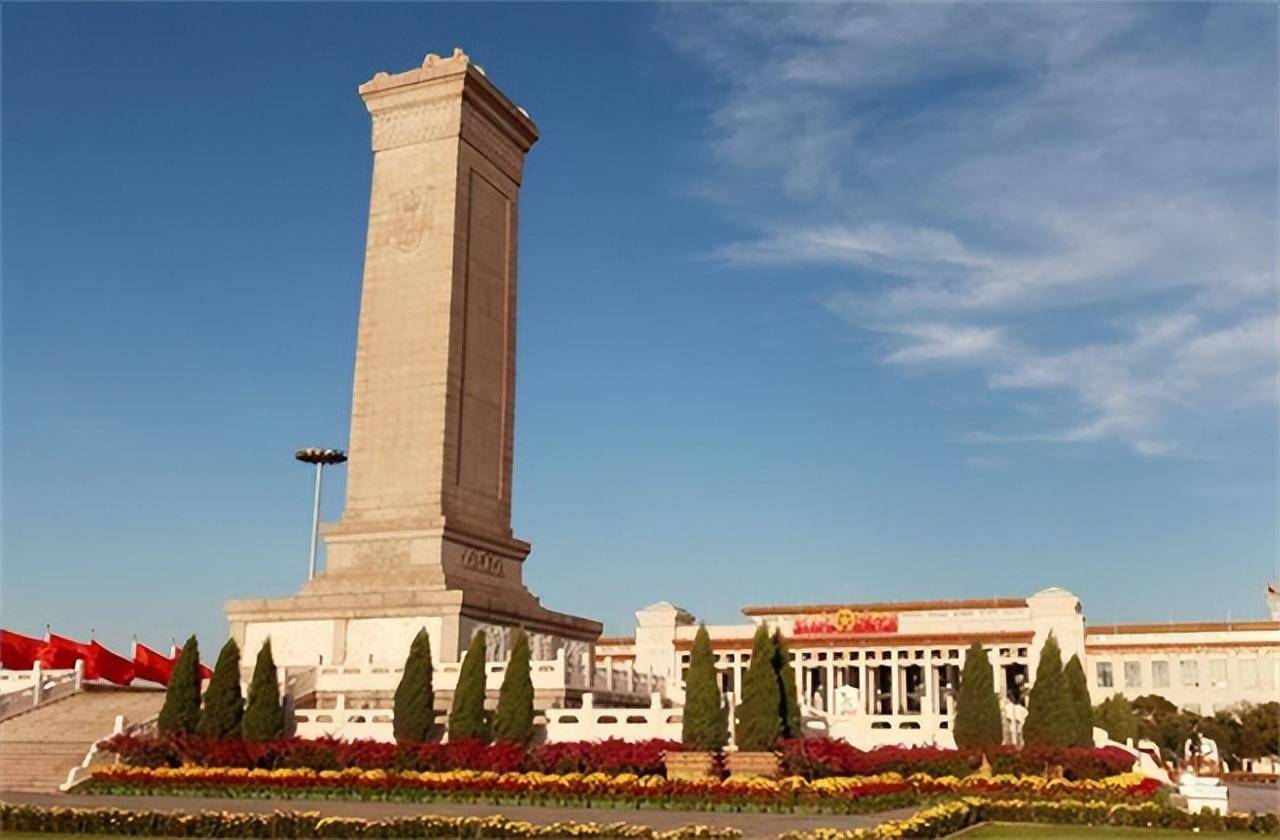 为什么毛主席不允许英雄纪念碑碑文中,提及“中国共产党”?