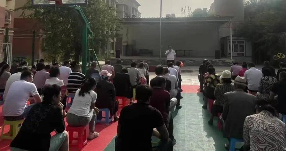 泽普县司法局开展法治宣传活动