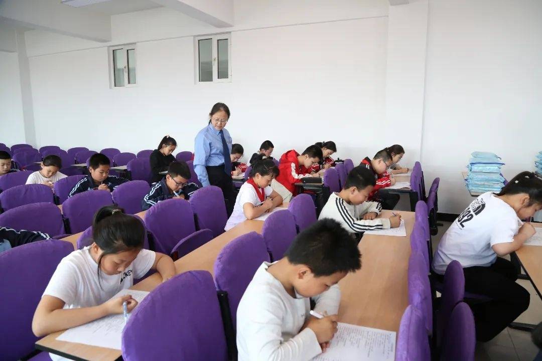 粽香童趣伴“典”行 法治护航庆“双节”