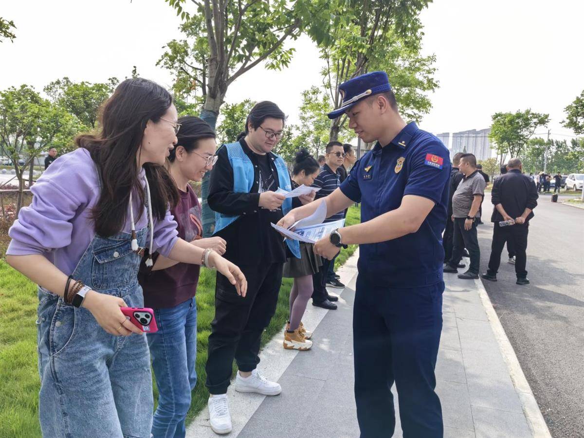 湖北石首消防开展养老机构灭火救援演练