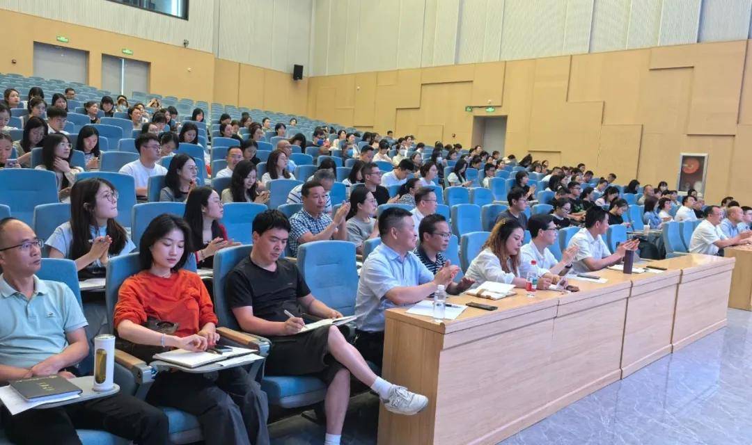 教育部原新闻发言人王旭明开讲!2025年富阳区教育系统宣传工作培训干货满满