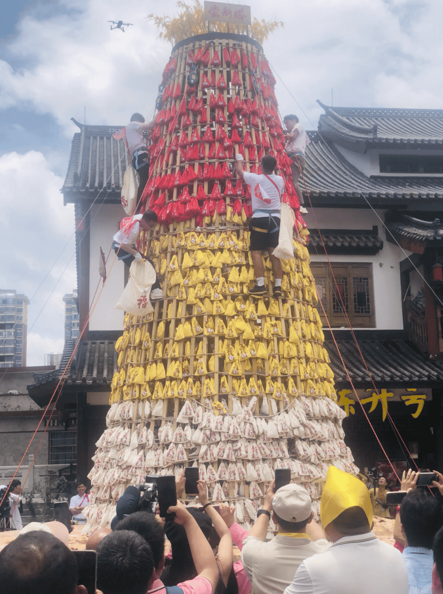 遍地人间烟火气 福地武冈嗨翻天