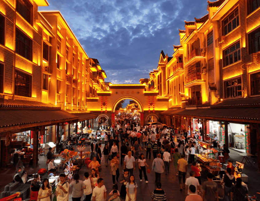 湖南武冈西直街五一“银票经济”引爆文旅热潮