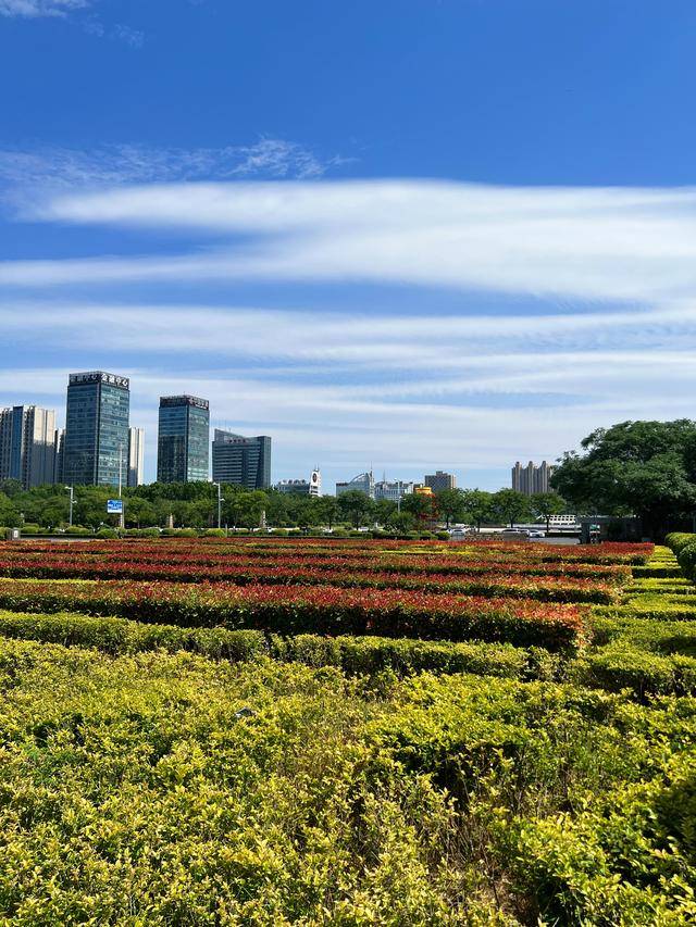 安阳飘过“沙画云”