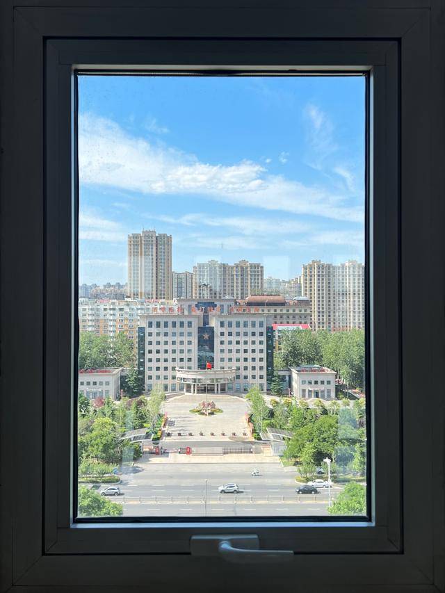 安阳飘过“沙画云”