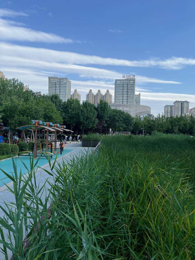 安阳飘过“沙画云”