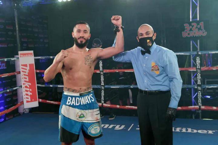 以弱胜强!梅尔卡多冷门挑落皮萨罗,费城见证奇迹之夜