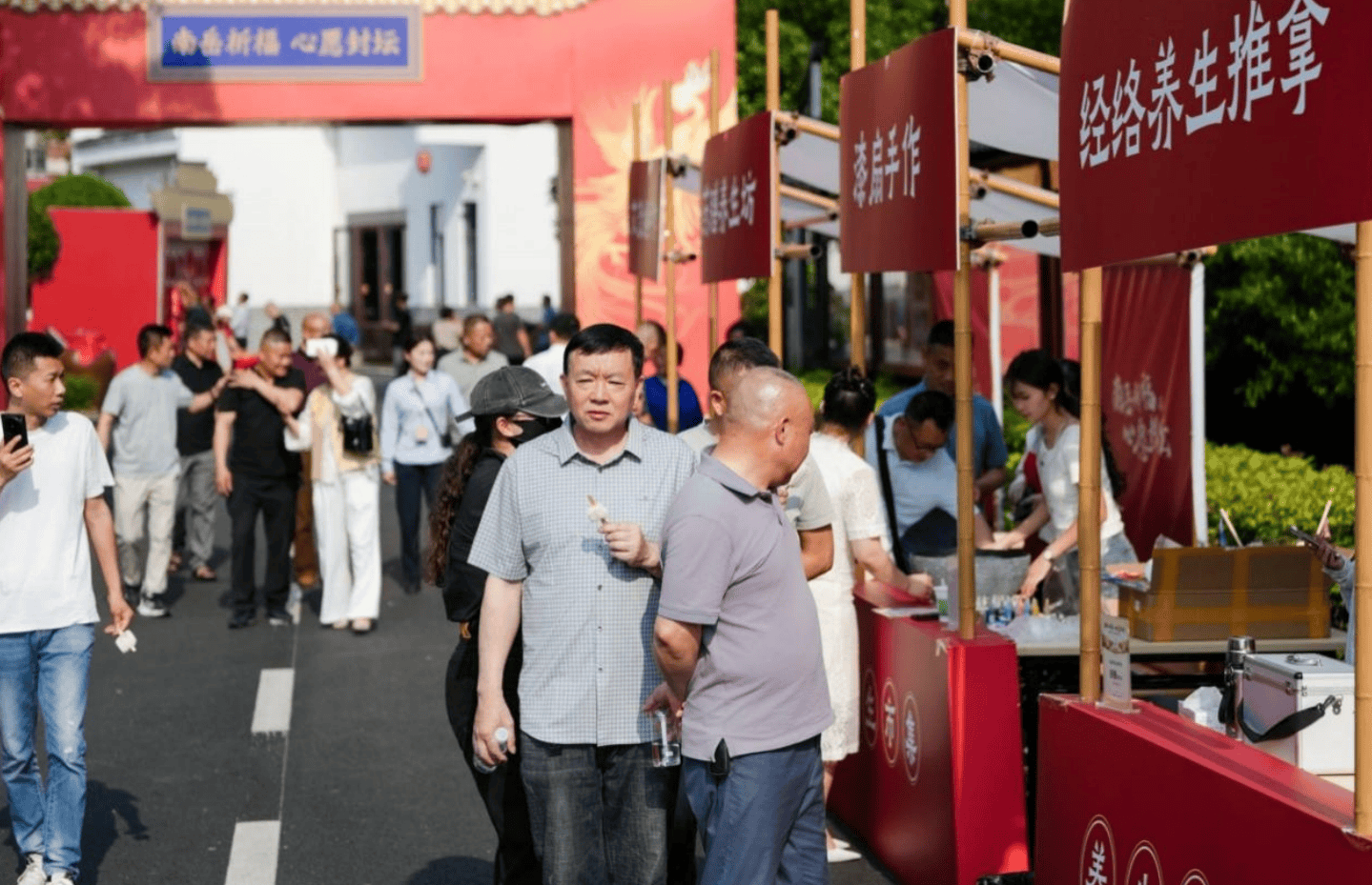 中国衡州酒文化博览园上演“酒文化狂欢”