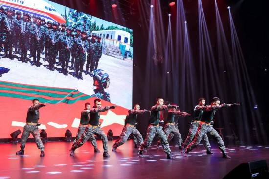 庆祝中国人民解放军建军98周年——戎爱之夜活动举行