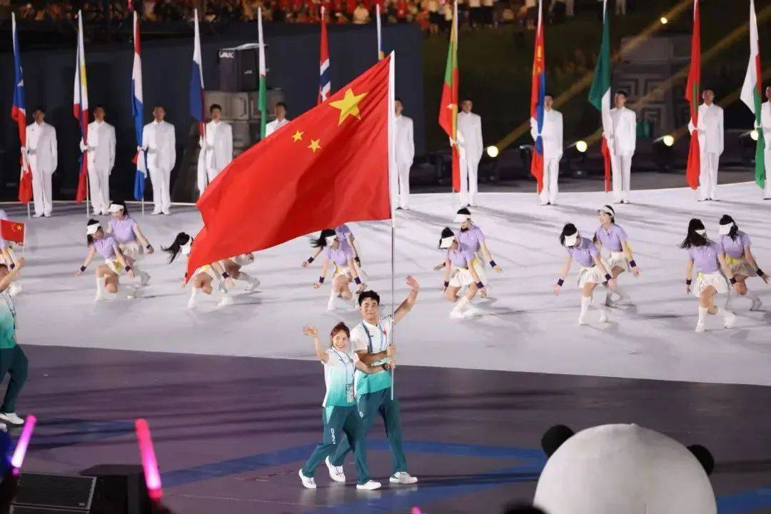 五星红旗入场！中国体育代表团来了