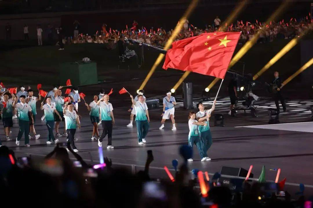 五星红旗入场！中国体育代表团来了