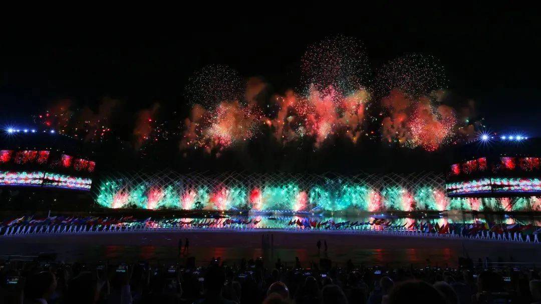 五星红旗入场！中国体育代表团来了