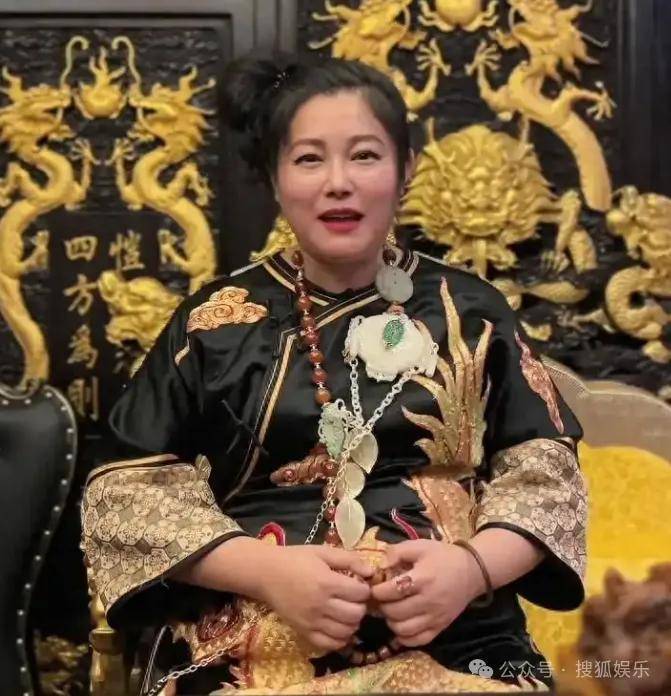 从爆红到突然消失好几年,再出现已经胖到大家不敢认了?