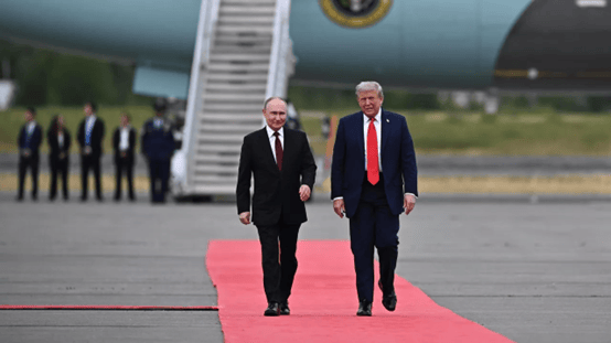 俄美总统通话约40分钟，德国总理披露：普京同意两周内与泽连斯基会晤