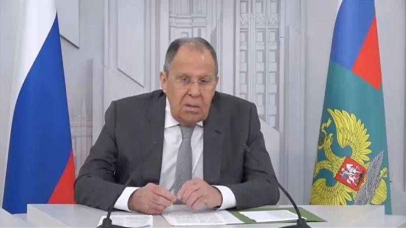 泽连斯基要求立即与普京会面，俄方回应