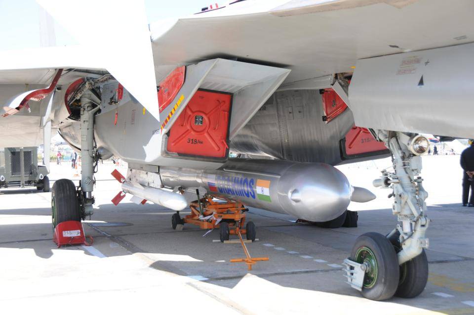 印媒：手握300枚布拉莫斯导弹，中国航母在印度洋不再畅行无阻？