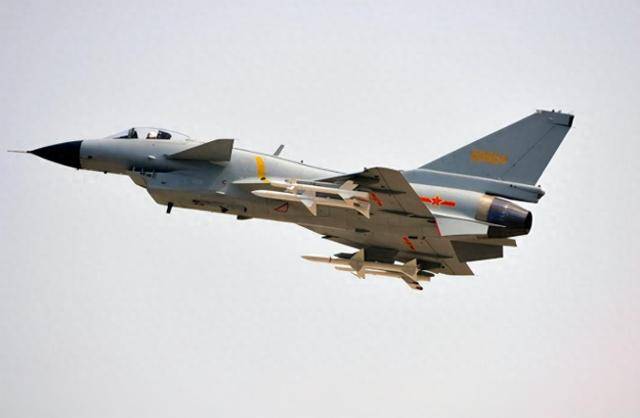 解放军战机现身金门，“护送”台岛医疗机降落，台当局措手不及