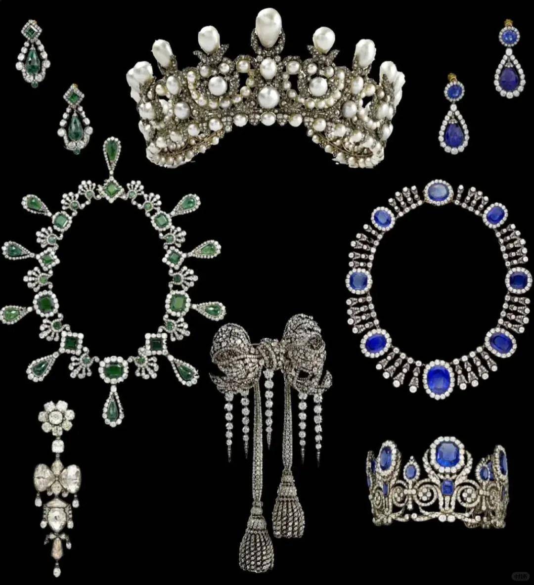 卢浮宫被盗的珠宝中，有拿破仑送给妻子的爱情信物