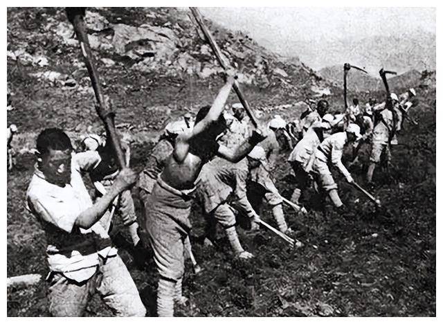 披露：国民党在台湾是怎样把军队玩没的？