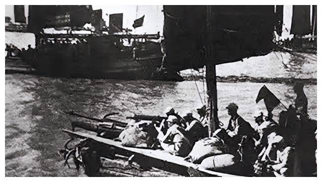 披露：国民党在台湾是怎样把军队玩没的？