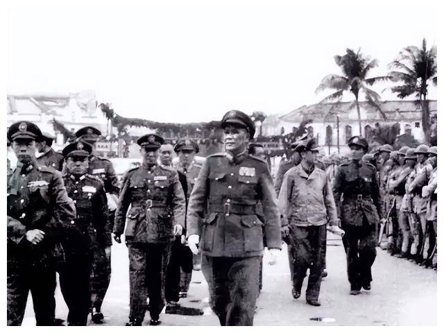 披露：国民党在台湾是怎样把军队玩没的？