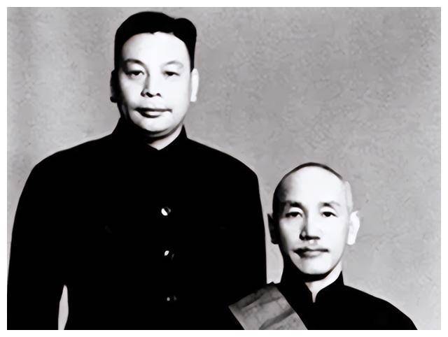 披露：国民党在台湾是怎样把军队玩没的？