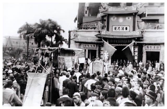 披露：国民党在台湾是怎样把军队玩没的？